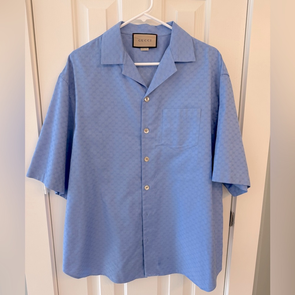 Men’s Gucci shirt